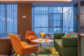 Orange Hotel at Jinggangshan Road Metro Station, Qingdao West Coast Petroleum University - Image 3