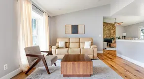 Sagewood Suite Centennial 3BR with suburban comfort - Image 2