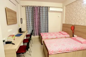 The Elite Ambience Hotel - Image 4