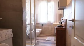 GINEVRA'S COUNTRY HOME - Image 2