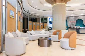 Baoyue Agarwood International Hotel (Haikou Qilou Old Street Friendship Sunshine City Branch) - Image 3