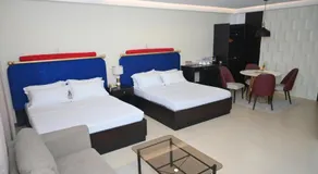 Road Haus The Manny Pacquiao Hotel - Image 5