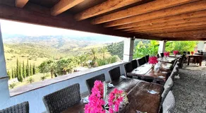 Authentic house, within the castle walls of holiday park Finca el Moralejo - Image 5