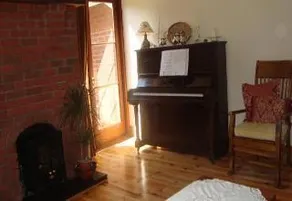 Old Orchard Lodge - Image 5
