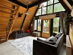Pentalow Cabin - Image 2