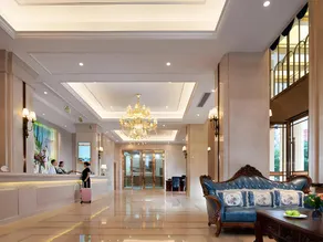 Vienna International Hotel Chongqing Nanping Pedestrian Street Wanda Plaza - Image 2