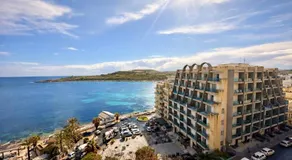 Blue Horizon Qawra - Sunrise & Jacuzzi - Image 2