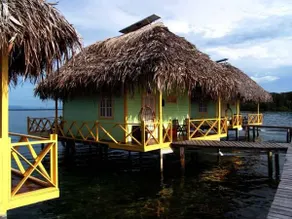 Punta Caracol Acqua Lodge - Image 2