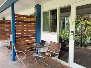 Mission Beach Lodge - Image 5