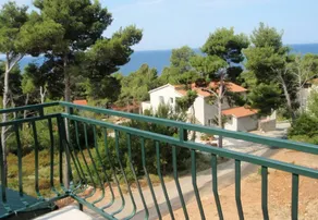 Apartment Josip A5 Ivan Dolac, Island Hvar - Image 4