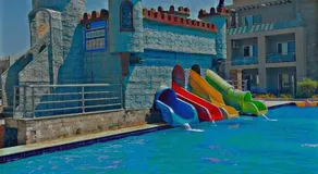 شاليه فندقي بحمام سباحه خاص داخل فندق ايليت ريزيدنس اند اكوا بارك - Image 3