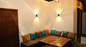 PEACOCK HILL HOMESTAY - Image 5
