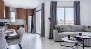 Tulip Suites 102 - Image 2
