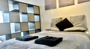 Historical City Center apartment - Image 2