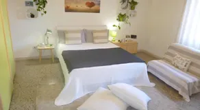EcoBoutique house, self check-in - free car parking - Image 2