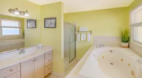 Drifting Sands Oceanfront Hotel - Image 3