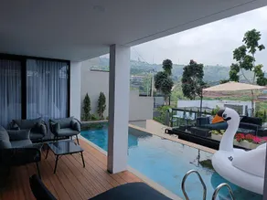 Double R Villa F11 Dago Village - Image 3