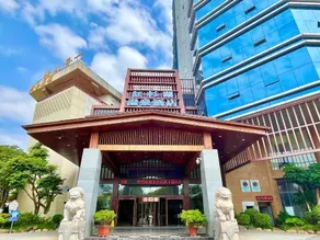 Hongshanhu Hot Spring Hotel - Image 5