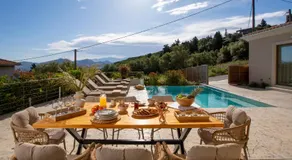 Veramente Villas With Sea view - Image 3