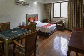Three-person hotel - Image 2