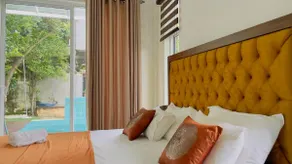 3M Poolside Villa - Image 2