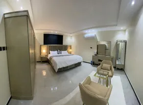 3 luxury rooms in a nice apartment - Image 4