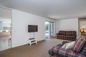 Portsea Place - Image 2