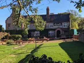 The Wheatsheaf Pub West Beckham - Image 3