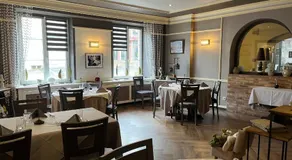 Logis Hotel & Restaurant - Hostellerie du Prieuré - Image 4