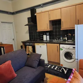 Glams Victoria apartment - Image 5