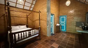 Lake Forest Holiday Resort - Image 2