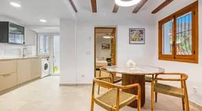 Maison avec piscine, barbecue et internet haut débit - Image 4
