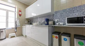 Help Yourself Hostels - Parede - Image 2