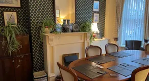 Cosy Town House - Image 2