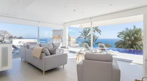 Villa mit Terrasse, Grill und privatem Pool | Bergblick - Image 2