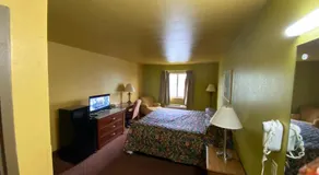 Sunset Inn-Rolla - Image 3