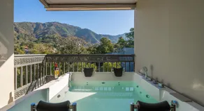 Perfectstayz Premium Aurevva, Rajpur road - Image 5