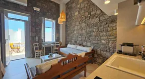 Efi's Apartments - Image 2