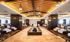 Wanxiang Hot Spring Holiday Hotel - Image 4