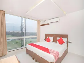 Hotel O Corner Golf View Near Embassy Golf Link Business Park - Image 2