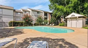 Walk .9 to Toomer's, 2BD/2BTH, 4 Queens, 2 sofabed - Image 3