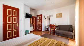 Hotel Sugas - Image 2