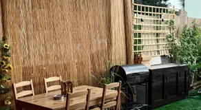Western Townhouse with swimming pool - Image 3