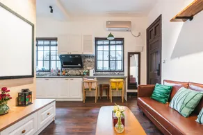 Shanghai Hills&Xing 38 Family Homestay Near Line1 and Mid Huaihai Rd - Image 2
