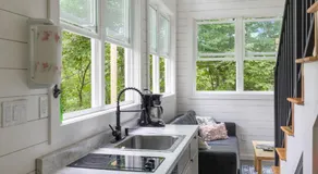 Riverside Tiny House with hot tub near Stowe - Image 5
