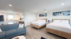 2002 Queen Suite, 2nd Floor Surfside - Image 2