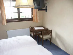 Hotel im Burghof - Image 4