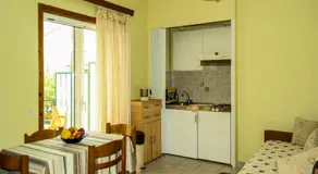Maistreli Hotel Apartments - Image 4