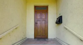 Highway House - Image 5