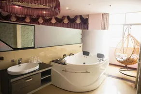 Zhou Shang Boutique Hotel - Image 2